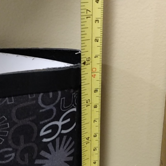 Ugg Rain Boots - Picture 9 of 16